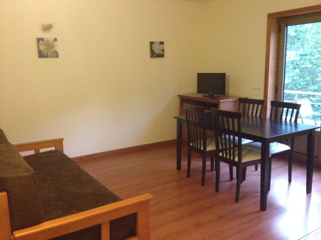 Casa Ribom Apartment Geres Bagian luar foto